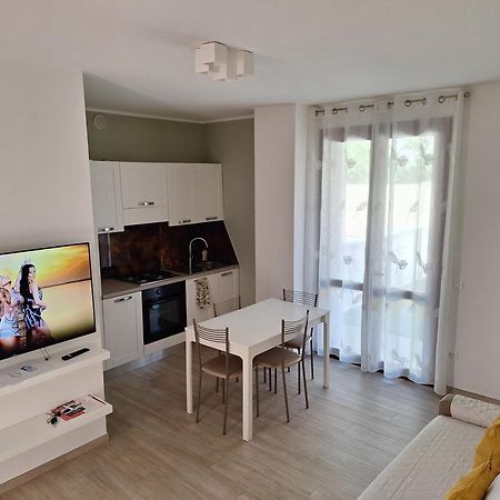 Dd House Family Holiday Apartment チェチナ エクステリア 写真